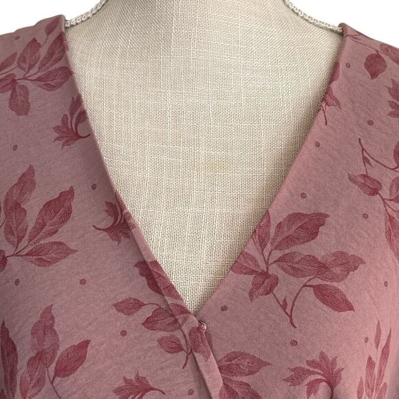 Olivia & Martin, Large, Pink Floral Faux Wrap Style Deep V Neck Blouse - Picture 6 of 8